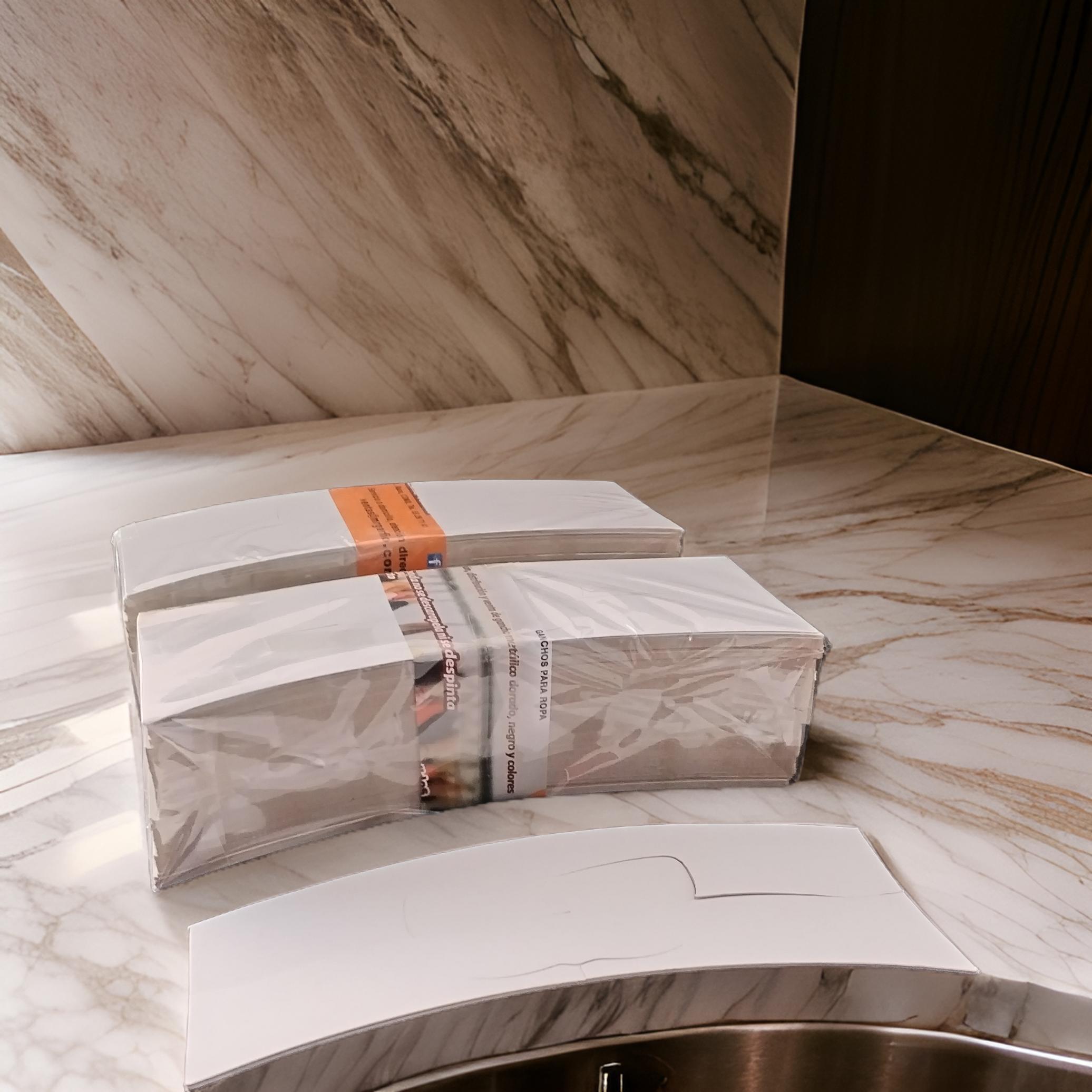 MOÑO DE CARTON P-CAMISA 100 P. I15-01